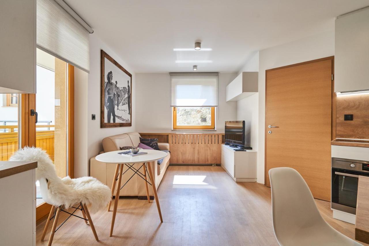 Cozy Apartment In The Heart Of Kranjska Gora Bagian luar foto